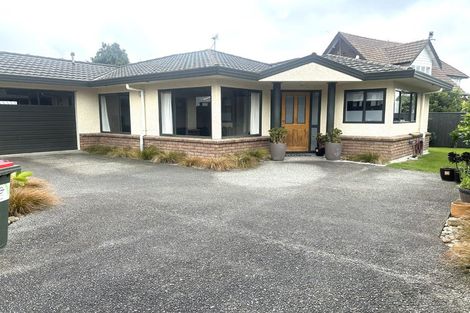 Photo of property in 6 Franklin Avenue, Hokowhitu, Palmerston North, 4410