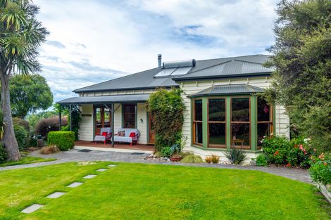 Photo of property in 1 Macdonald Street, Geraldine, 7930