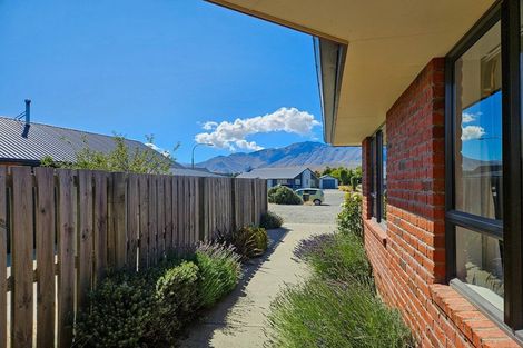 Photo of property in 1 Dwyer Place, Lake Tekapo, 7999