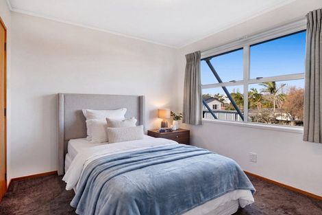 Photo of property in 2/941 Whangaparaoa Road, Manly, Whangaparaoa, 0930