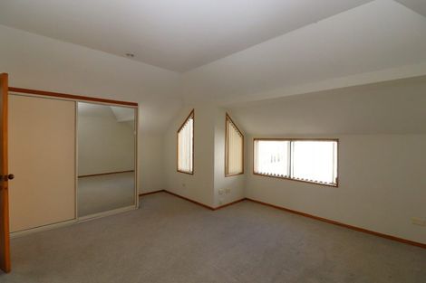 Photo of property in 15 Brockworth Place, Riccarton, Christchurch, 8011