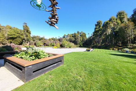 Photo of property in 8 Hurren Place West, Kumara Junction, Hokitika, 7882