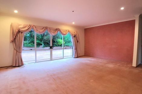 Photo of property in 19 Mansion Court, West Harbour, Auckland, 0618