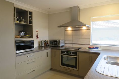 Photo of property in 63a Winchester Street, Levin, 5510