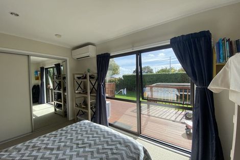 Photo of property in 2/1 Mcintyre Road, Mangere Bridge, Auckland, 2022