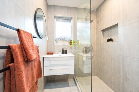 Photo of property in 26a Finlow Drive, Te Atatu South, Auckland, 0610