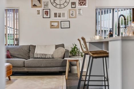 Photo of property in 1/6 Daytona Road, Henderson, Auckland, 0610