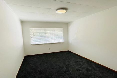 Photo of property in 72 Kaipatiki Road, Glenfield, Auckland, 0629