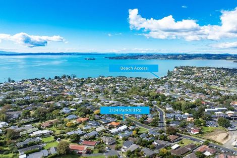 Photo of property in 3/34 Parkhill Road, Mellons Bay, Auckland, 2014