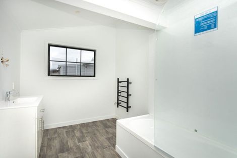 Photo of property in 42 Tennyson Street, Dannevirke, 4930