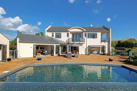 Photo of property in 68 Porterfield Road, Whitford, Howick, 2571