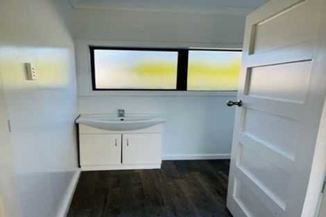 Photo of property in 35 Saint Johns Street, Woolston, Christchurch, 8062