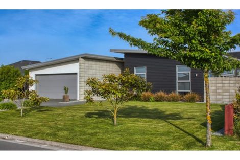 Photo of property in 5 Constance Place, Aidanfield, Christchurch, 8025