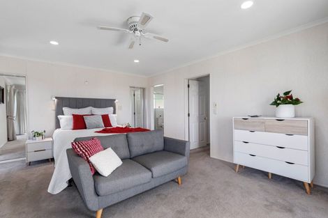 Photo of property in 5 Norfolk Way, Welcome Bay, Tauranga, 3112