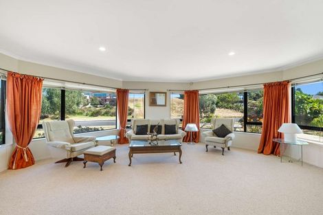 Photo of property in 58 Omana Avenue, Shelly Beach, Helensville, 0874