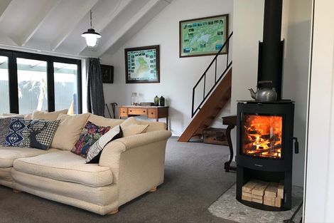 Photo of property in 69 Lipscombe Crescent, Havelock North, 4130