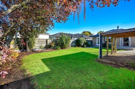 Photo of property in 30 Emlyn Place, Avondale, Christchurch, 8061