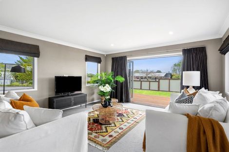 Photo of property in 8 Karamea Street, Whalers Gate, New Plymouth, 4310