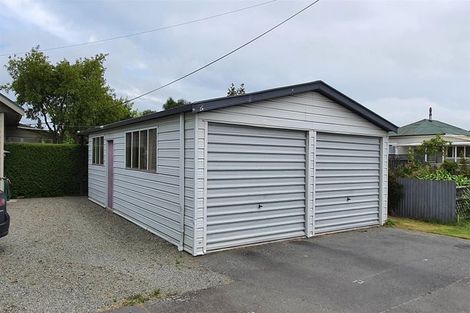 Photo of property in 1 Edward Street, Waimate, 7924