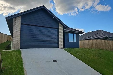 Photo of property in 14 Bathurst Crescent, Pokeno, 2402