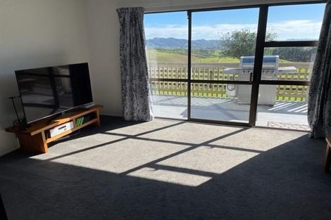 Photo of property in 5 Munros Road, Clevedon, 2582