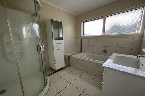 Photo of property in 10 Markham Place, Bucklands Beach, Auckland, 2012