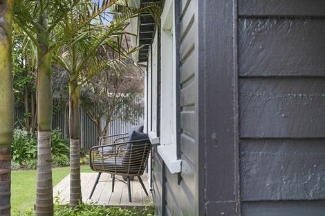 Photo of property in 46 Fox Street, Opunake, 4616