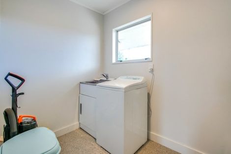 Photo of property in 27 Lyttelton Crescent, Tamatea, Napier, 4112