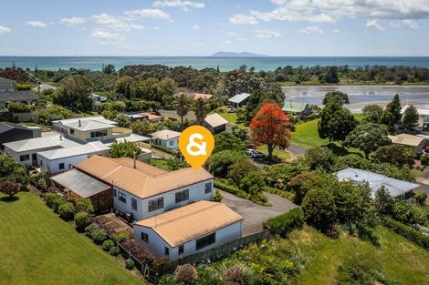 Photo of property in 2 Denby Close, Athenree, Katikati, 3177