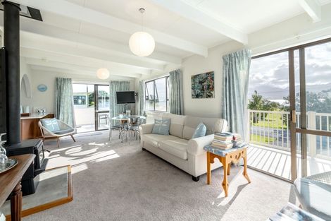 Photo of property in 72 Lake Ferry Road, Lake Ferry, Featherston, 5772