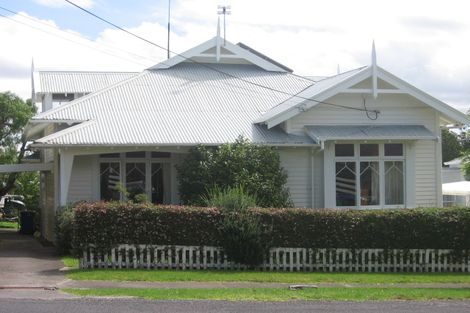 Photo of property in 23 Cowper Street, Devonport, Auckland, 0624