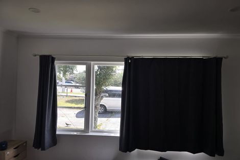 Photo of property in 25 Archibald Road, Kelston, Auckland, 0602