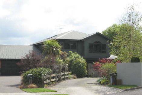 Photo of property in 16b Gemini Place, Kawaha Point, Rotorua, 3010