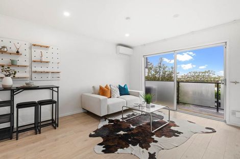 Photo of property in 2/9 Strong Street, St Johns, Auckland, 1072