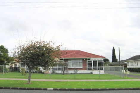 Photo of property in 1/52 Central Avenue, Papatoetoe, Auckland, 2025