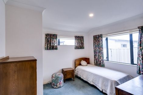 Photo of property in 142a Gloucester Street, Taradale, Napier, 4112