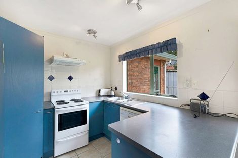 Photo of property in 18 Liddesdale Place, Papakura, 2110