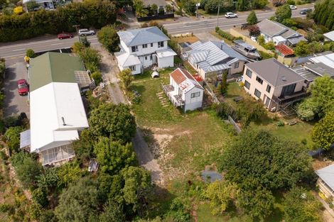 Photo of property in 147 Waikawa Road, Picton, 7220