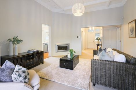 Photo of property in 256 Lake Road, Hauraki, Auckland, 0622