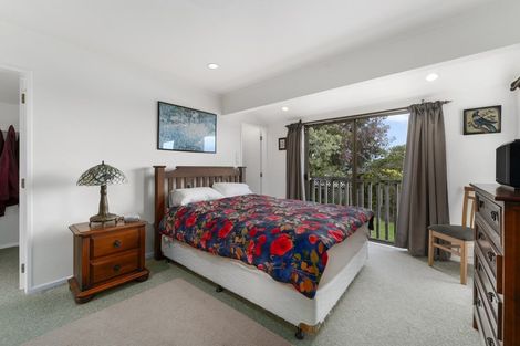 Photo of property in 10 Amokura Street, Waikanae, 5036