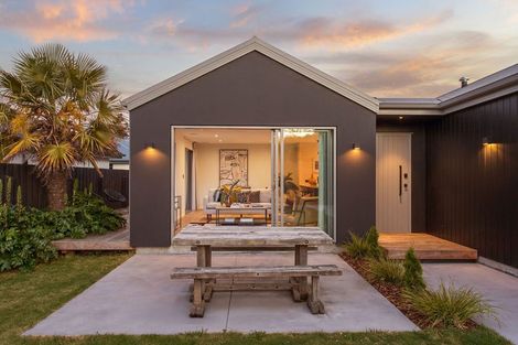 Photo of property in 408a Bower Avenue, Parklands, Christchurch, 8083