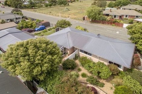 Photo of property in 28 Rosella Street, Broomfield, Christchurch, 8042