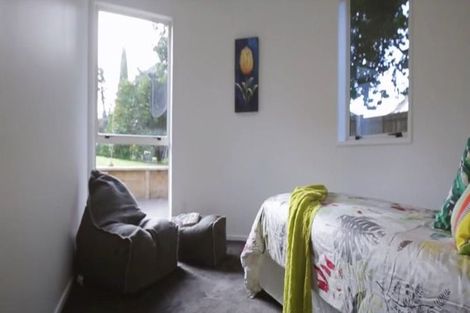 Photo of property in 1/42 Holland Road, Hillcrest, Auckland, 0627