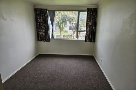 Photo of property in 4 Oakland Street, Northcote, Christchurch, 8052