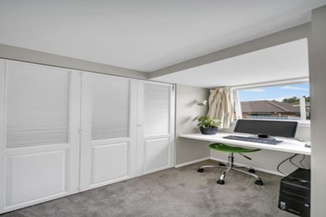 Photo of property in 3/32 Millen Avenue, Pakuranga, Auckland, 2010