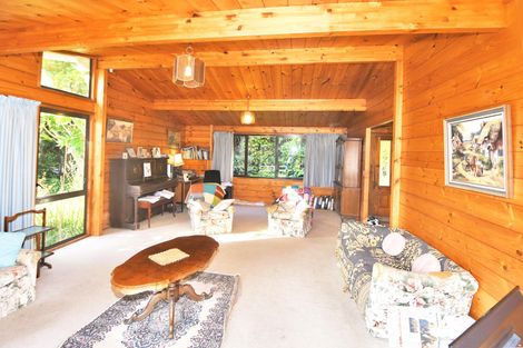 Photo of property in 37 Leigh Road, Leigh, Warkworth, 0985