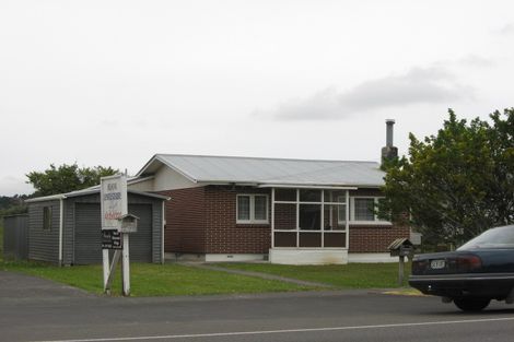 Photo of property in 337 Main Road, Huapai, Kumeu, 0810