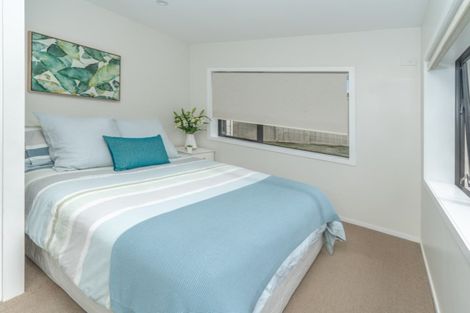 Photo of property in 4 Advene Road, Cockle Bay, Auckland, 2014