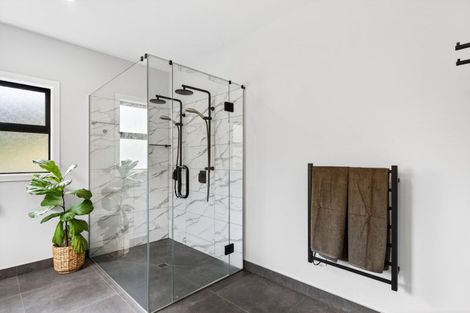 Photo of property in 86 Seafield Road, Eskdale, Napier, 4182