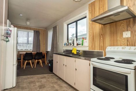 Photo of property in 56 Tennyson Street, Dannevirke, 4930